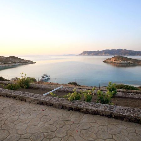 White Sea Houses Кимолос Экстерьер фото
